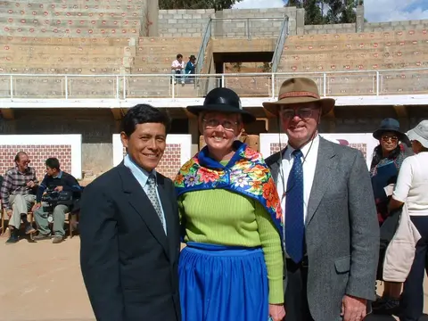 Llatacho dedicación